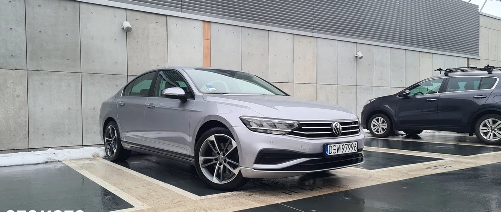 Volkswagen Passat cena 77960 przebieg: 98000, rok produkcji 2020 z Wrocław małe 46